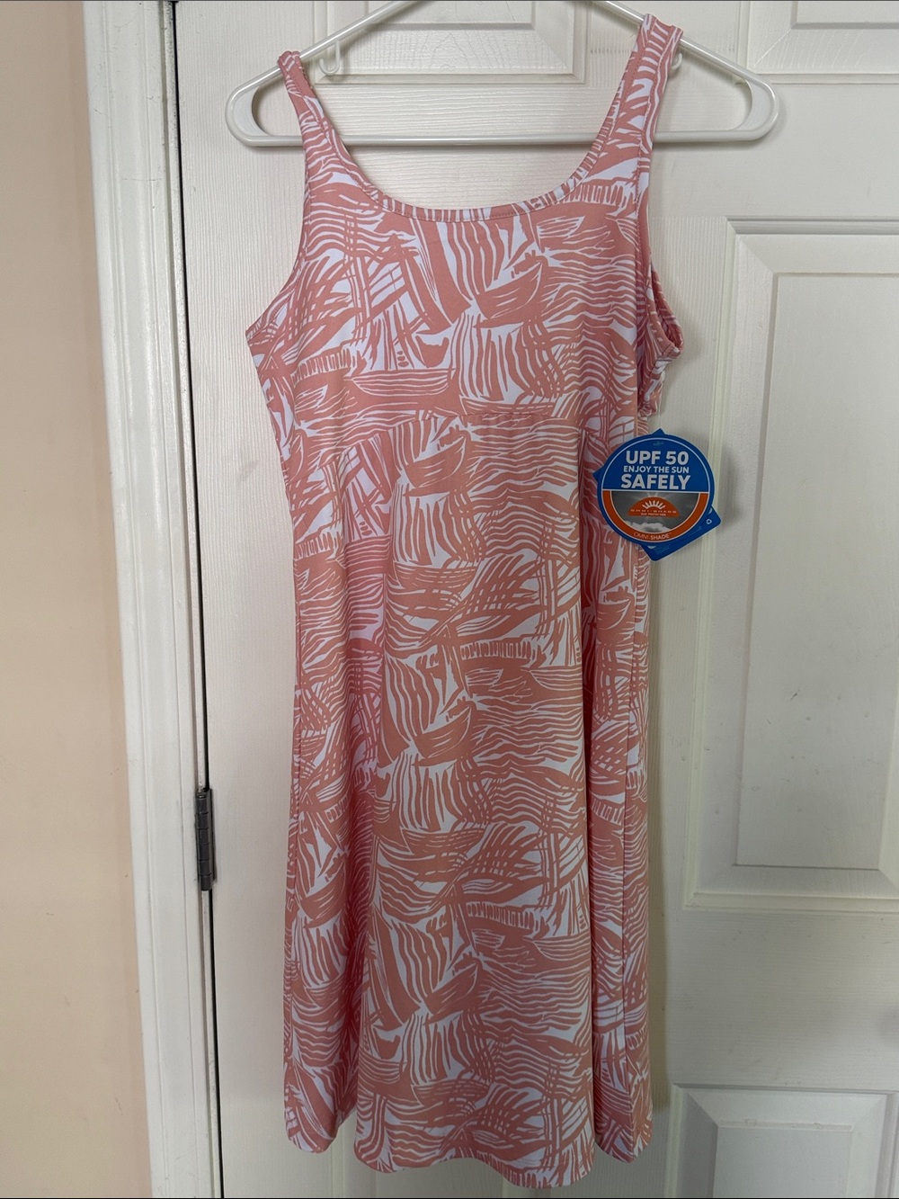 Columbia PFG Freezer III Dress Womens L Peach Coral Sea Wave Print UPF 50 NWT
